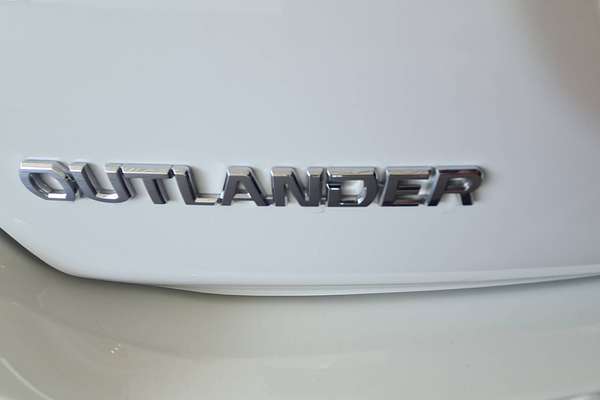 2021 Mitsubishi Outlander ES ZL