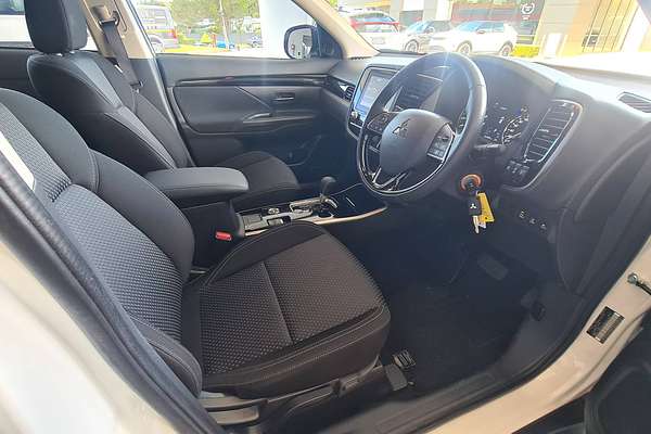 2021 Mitsubishi Outlander ES ZL