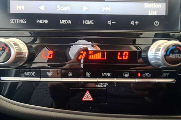 2021 Mitsubishi Outlander ES ZL