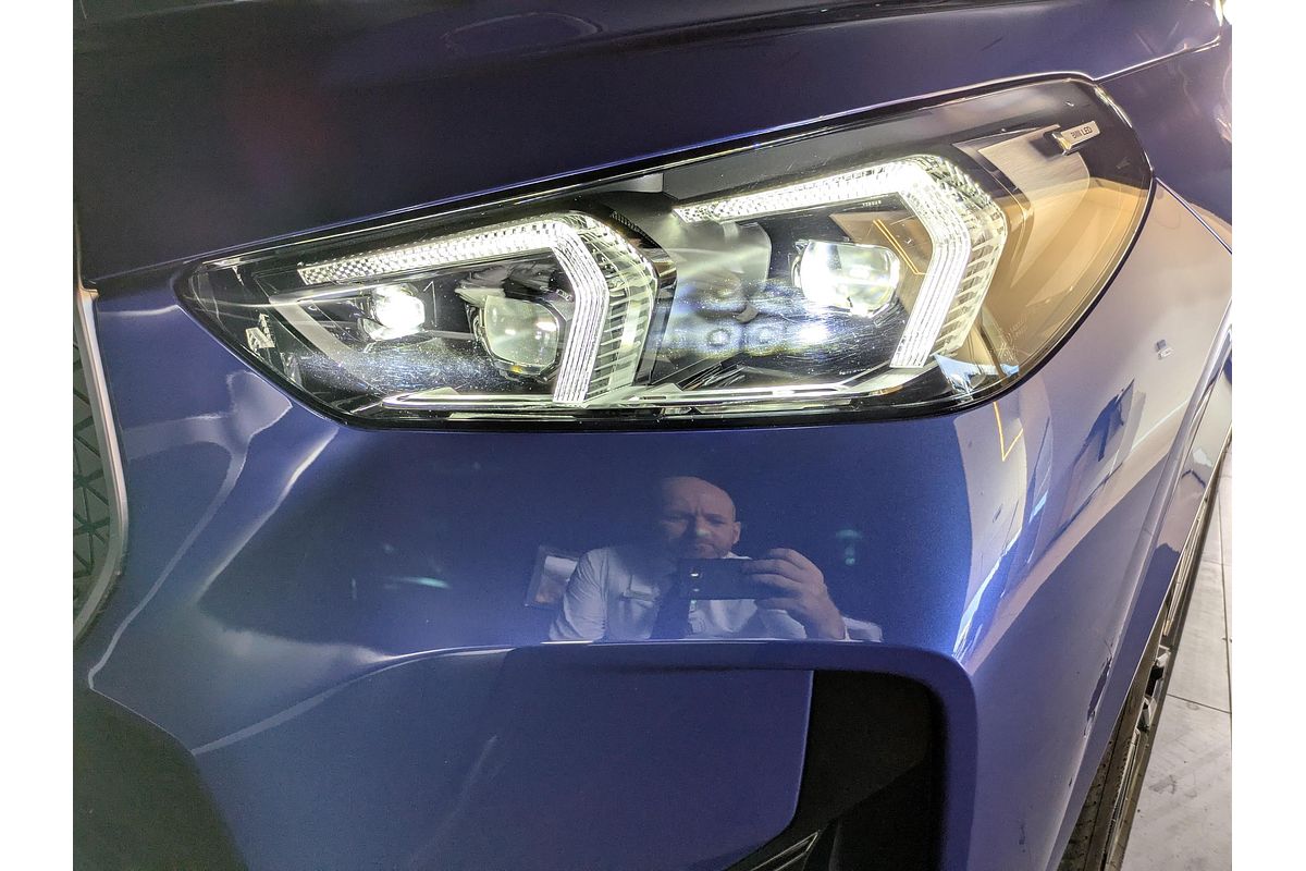 2024 BMW iX1 xDrive30 M Sport U11