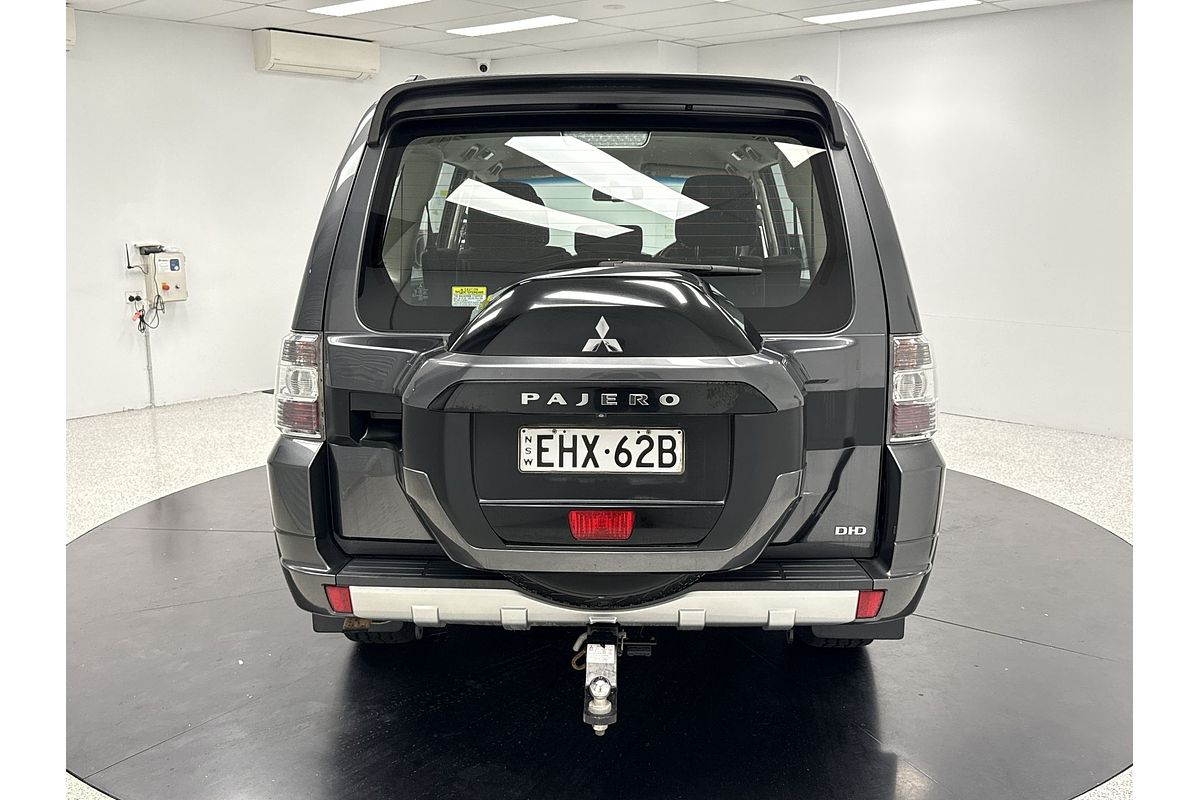 2019 Mitsubishi Pajero Exceed NX