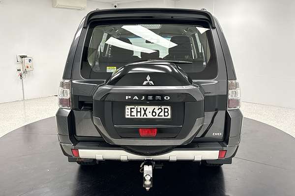 2019 Mitsubishi Pajero Exceed NX