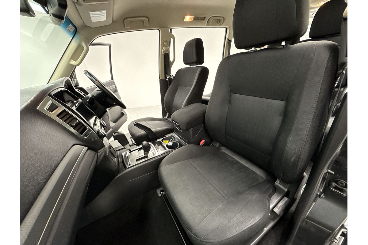 2019 Mitsubishi Pajero Exceed NX