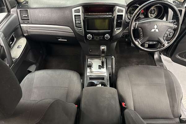 2019 Mitsubishi Pajero Exceed NX