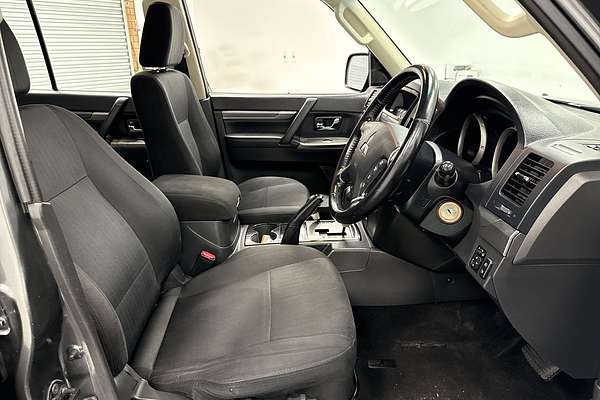 2019 Mitsubishi Pajero Exceed NX