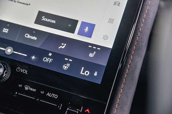 2024 Lexus LBX Sports Luxury MAYH10R