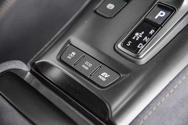 2024 Lexus LBX Sports Luxury MAYH10R