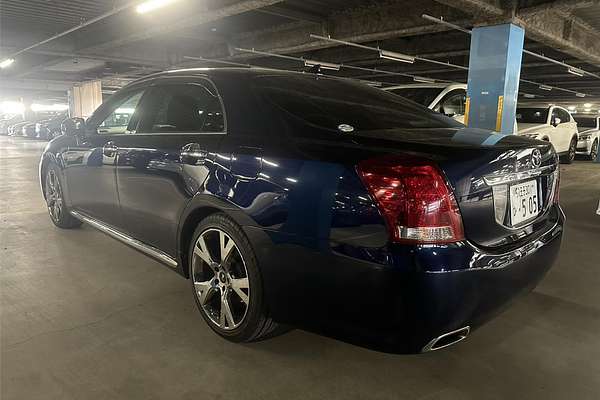2010 Toyota Crown Majesta C Type URS206