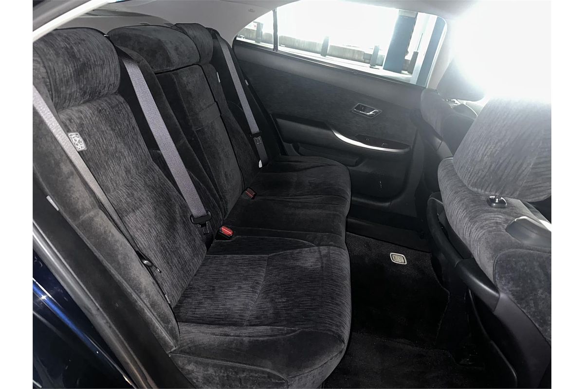 2010 Toyota Crown Majesta C Type URS206
