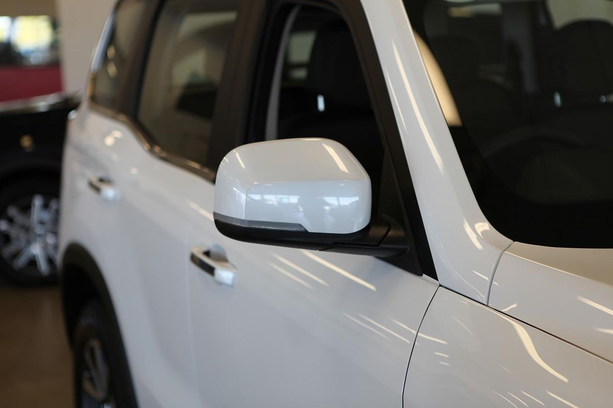 2025 Mahindra Scorpio Z8L