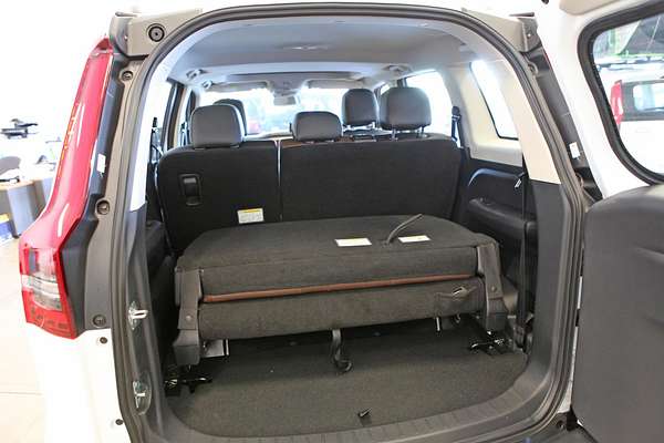 2025 Mahindra Scorpio Z8L