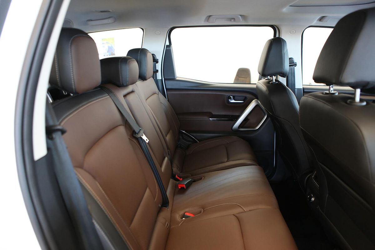 2025 Mahindra Scorpio Z8L