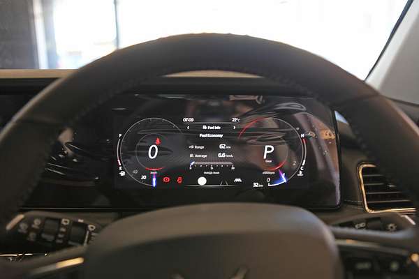 2025 Mahindra XUV700 AX7L