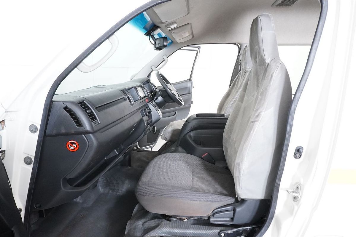 2018 Toyota Hiace Commuter KDH223R MY16