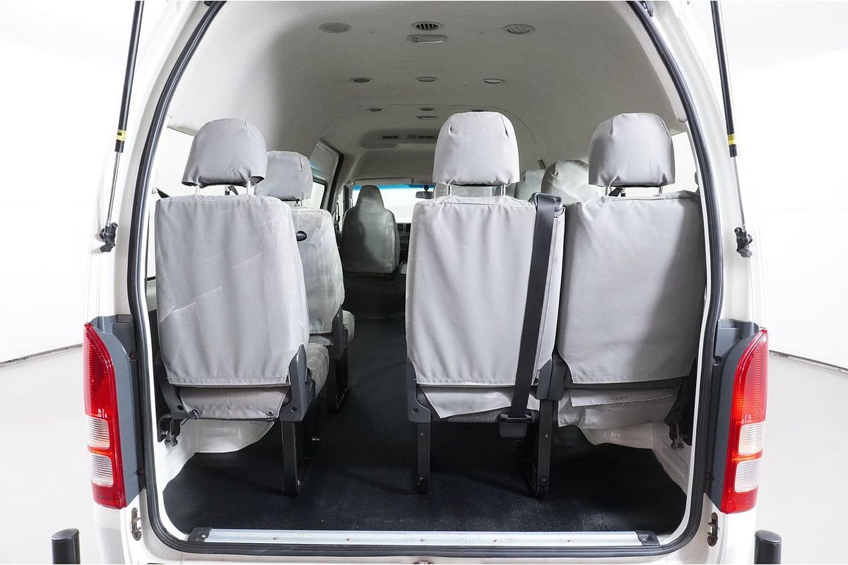 2018 Toyota Hiace Commuter KDH223R MY16