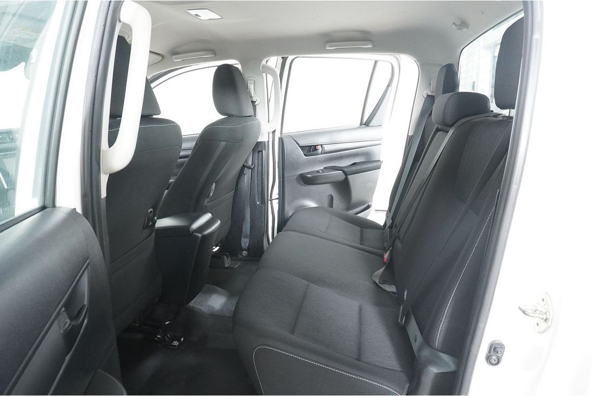 2020 Toyota HILUX SR GUN126R 4X4