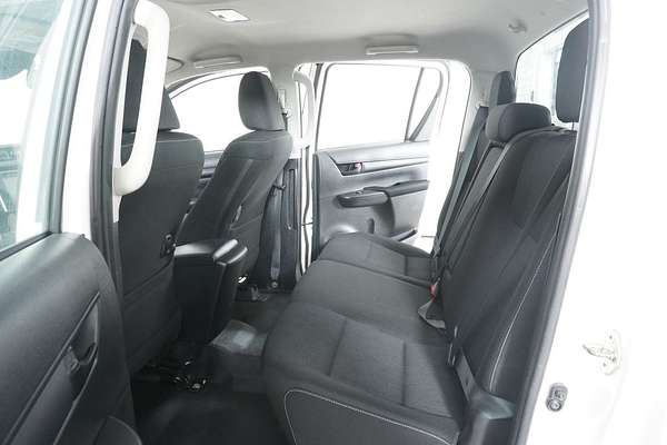 2020 Toyota HILUX SR GUN126R 4X4