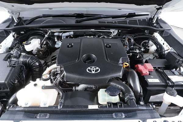 2020 Toyota HILUX SR GUN126R 4X4