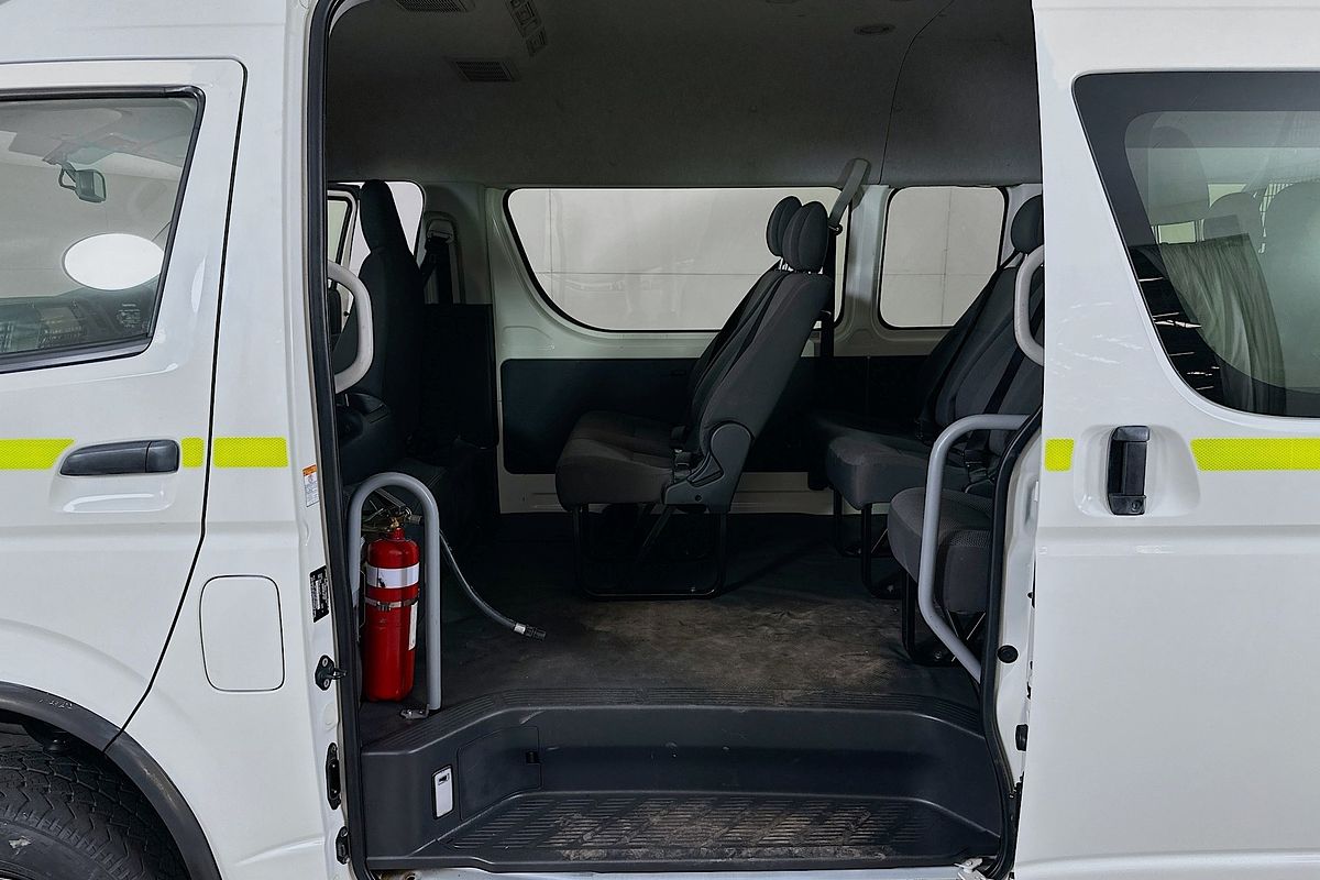 2018 Toyota Hiace Commuter KDH223R