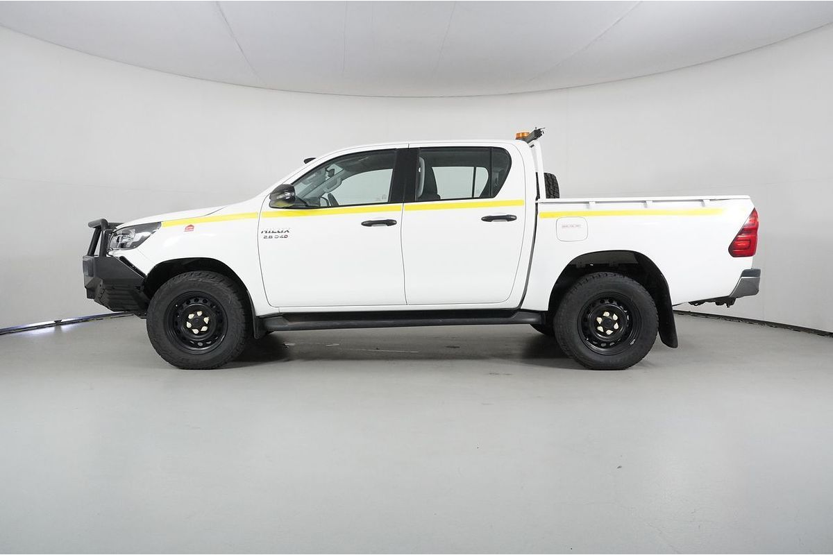 2020 Toyota HILUX SR (4x4) GUN126R FACELIFT 4X4