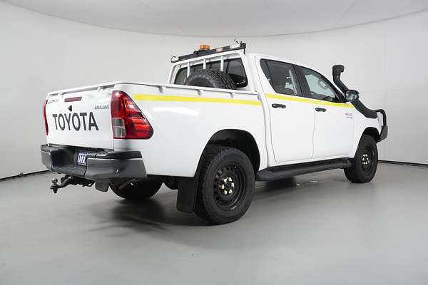 2020 Toyota HILUX SR (4x4) GUN126R FACELIFT 4X4