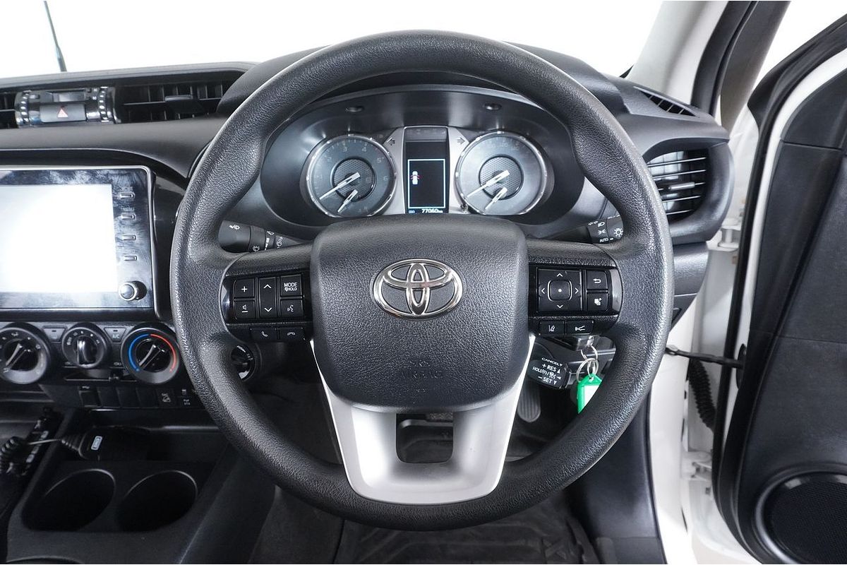 2020 Toyota HILUX SR (4x4) GUN126R FACELIFT 4X4