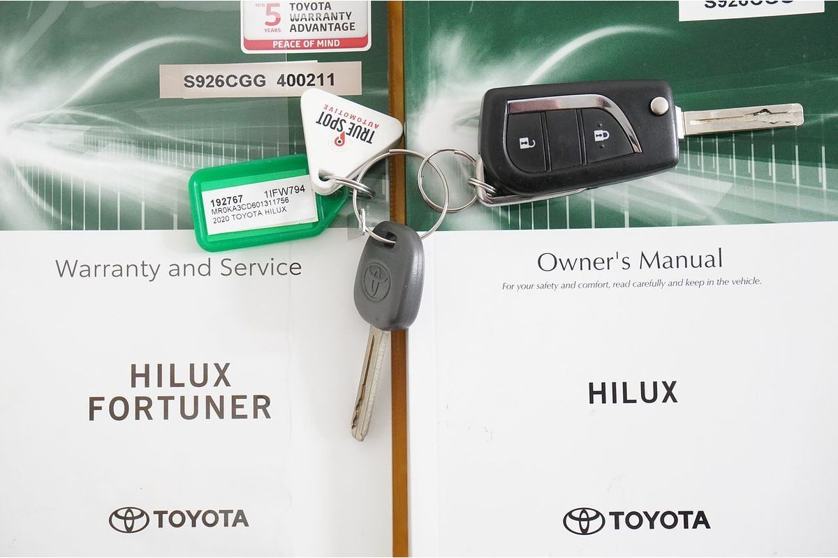 2020 Toyota HILUX SR (4x4) GUN126R FACELIFT 4X4
