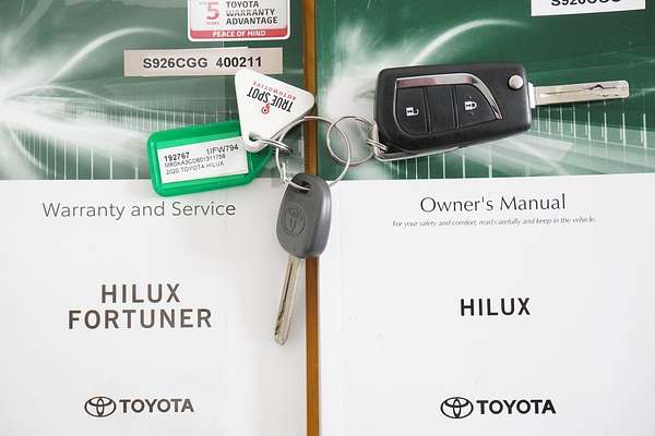 2020 Toyota HILUX SR (4x4) GUN126R FACELIFT 4X4