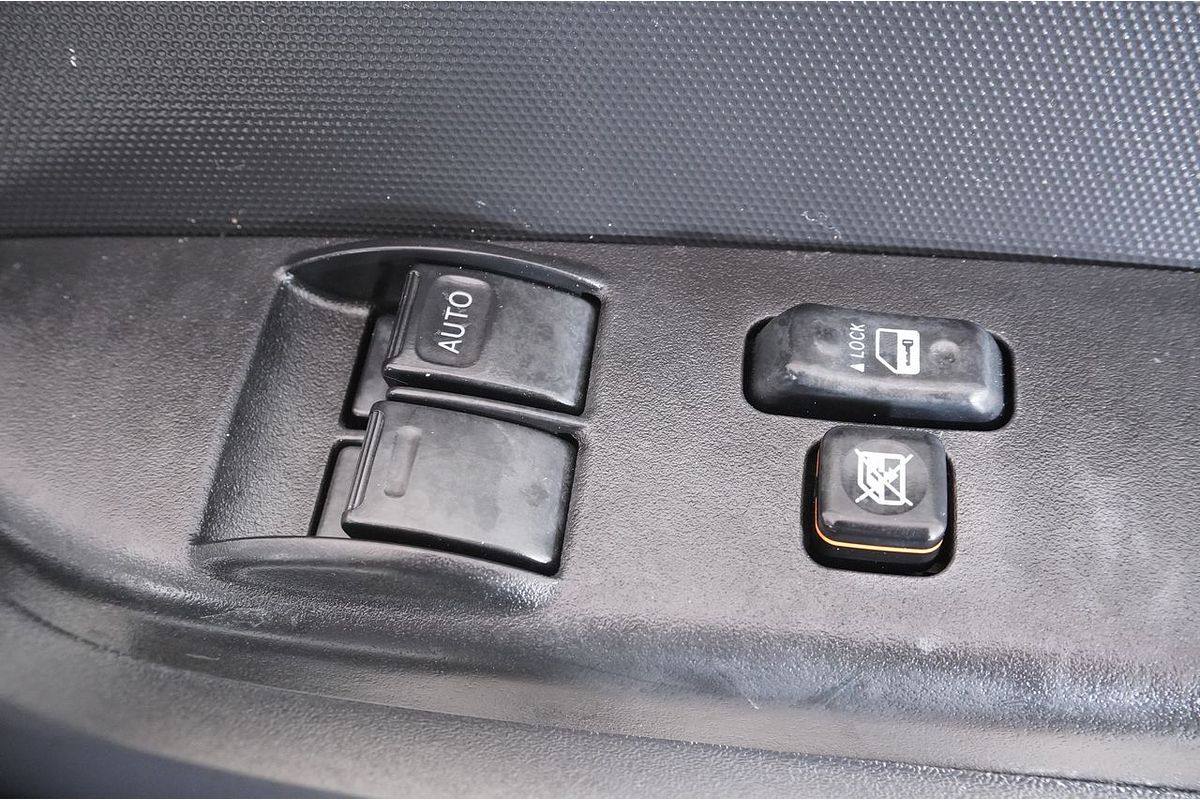 2018 Toyota HIACE COMMUTER (12 SEATS) KDH223R MY16