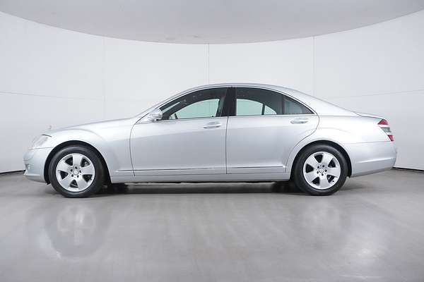 2007 Mercedes-Benz S350  221