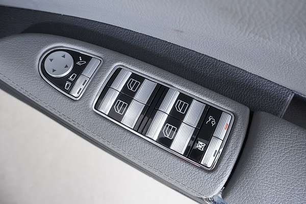 2007 Mercedes-Benz S350  221