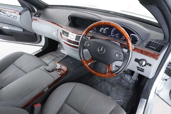 2007 Mercedes-Benz S350  221