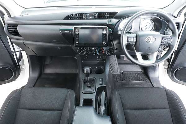 2021 Toyota HILUX SR (4x4) GUN126R FACELIFT 4X4