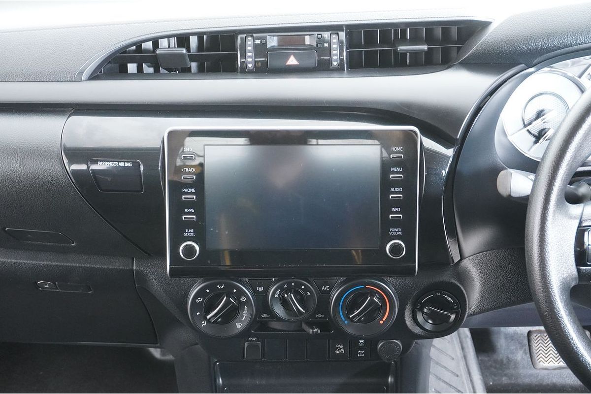 2021 Toyota HILUX SR (4x4) GUN126R 4X4