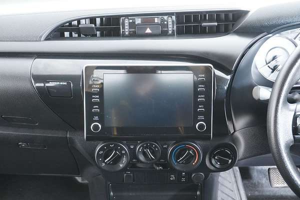 2021 Toyota HILUX SR (4x4) GUN126R 4X4