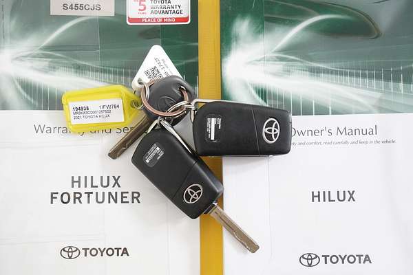 2021 Toyota HILUX SR (4x4) GUN126R 4X4