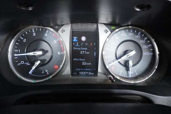 2021 Toyota HILUX SR (4x4) GUN126R FACELIFT 4X4