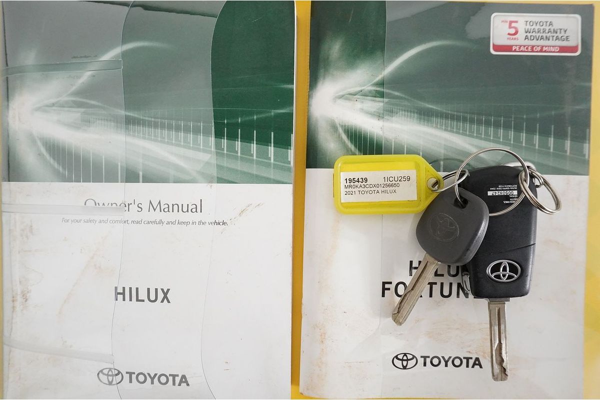 2021 Toyota HILUX SR (4x4) GUN126R FACELIFT 4X4