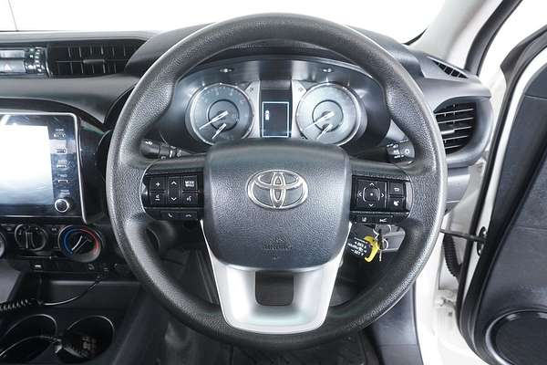 2021 Toyota HILUX SR (4x4) GUN126R FACELIFT 4X4