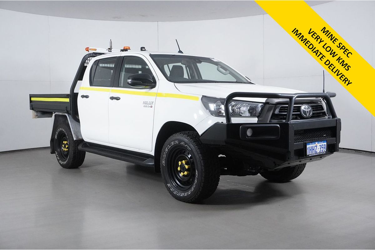 2021 Toyota HILUX SR (4x4)