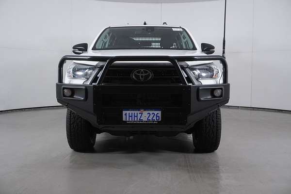 2021 Toyota HILUX SR (4x4) GUN126R FACELIFT 4X4