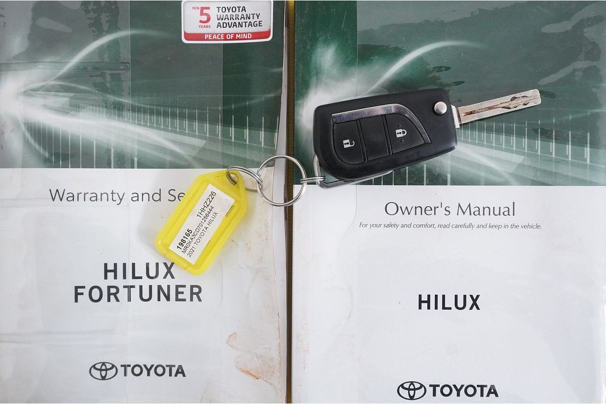 2021 Toyota HILUX SR (4x4) GUN126R FACELIFT 4X4