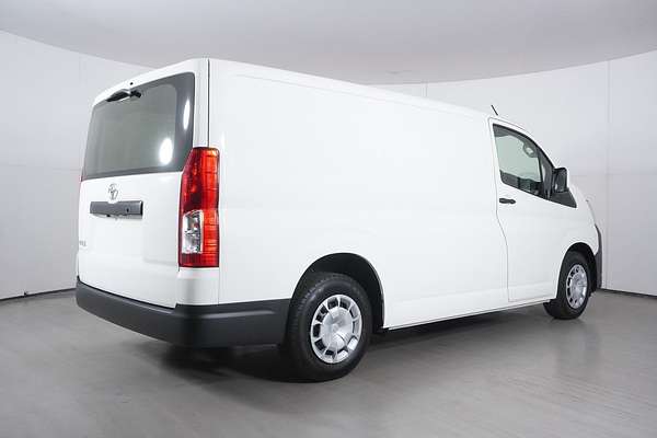 2024 Toyota HIACE LWB GDH300R