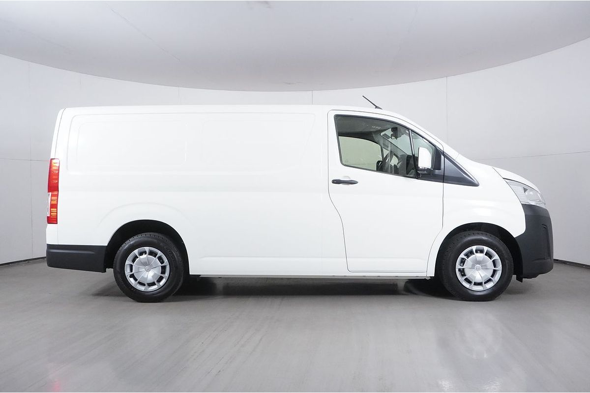 2024 Toyota HIACE LWB GDH300R