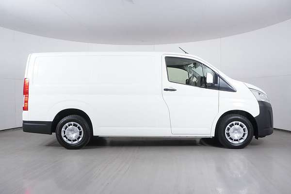 2024 Toyota HIACE LWB GDH300R