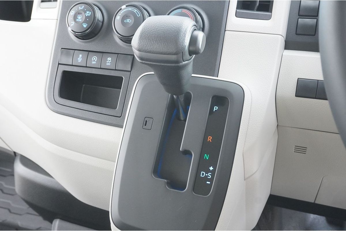 2024 Toyota HIACE LWB GDH300R