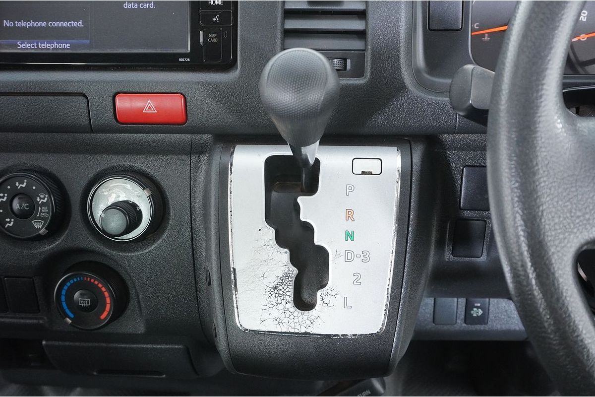 2018 Toyota Hiace Commuter KDH223R MY16