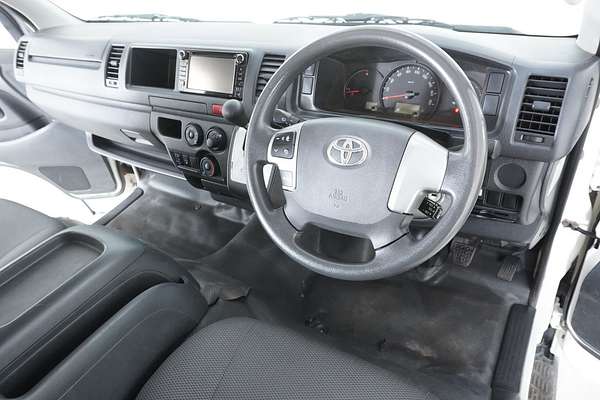 2018 Toyota Hiace Commuter KDH223R MY16