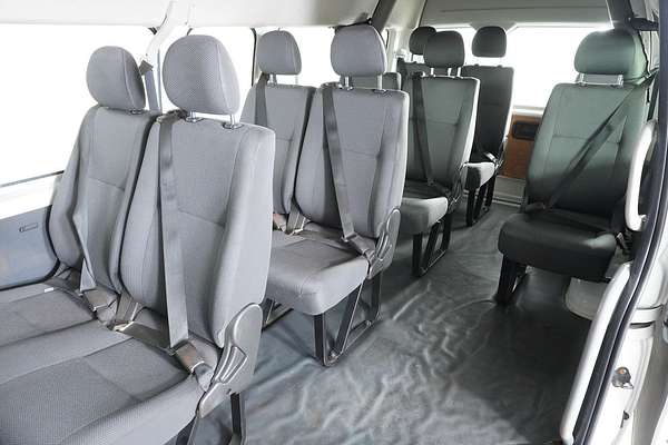 2018 Toyota Hiace Commuter KDH223R MY16
