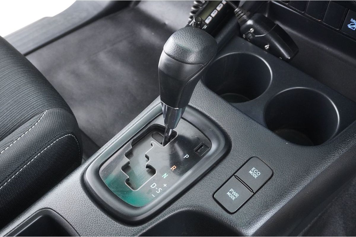 2021 Toyota HILUX SR (4x4) GUN126R FACELIFT 4X4